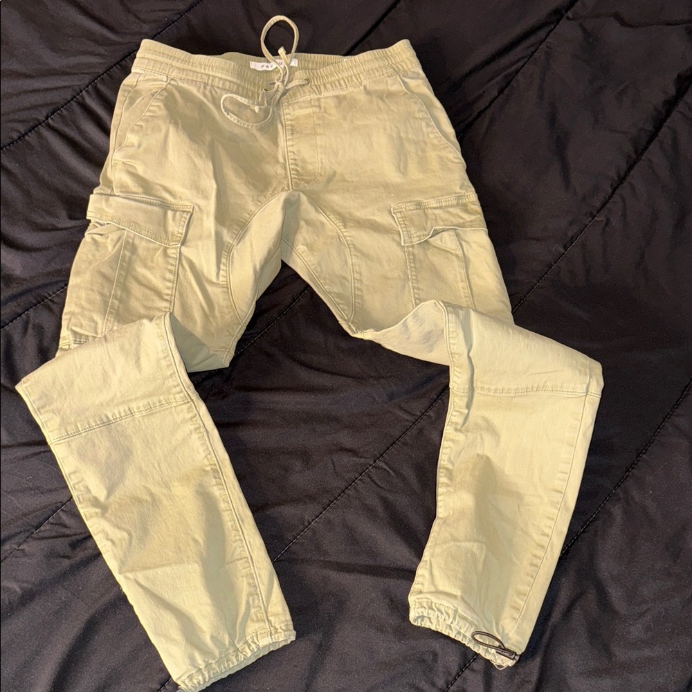 PacSun Light Tan Cargo Pants